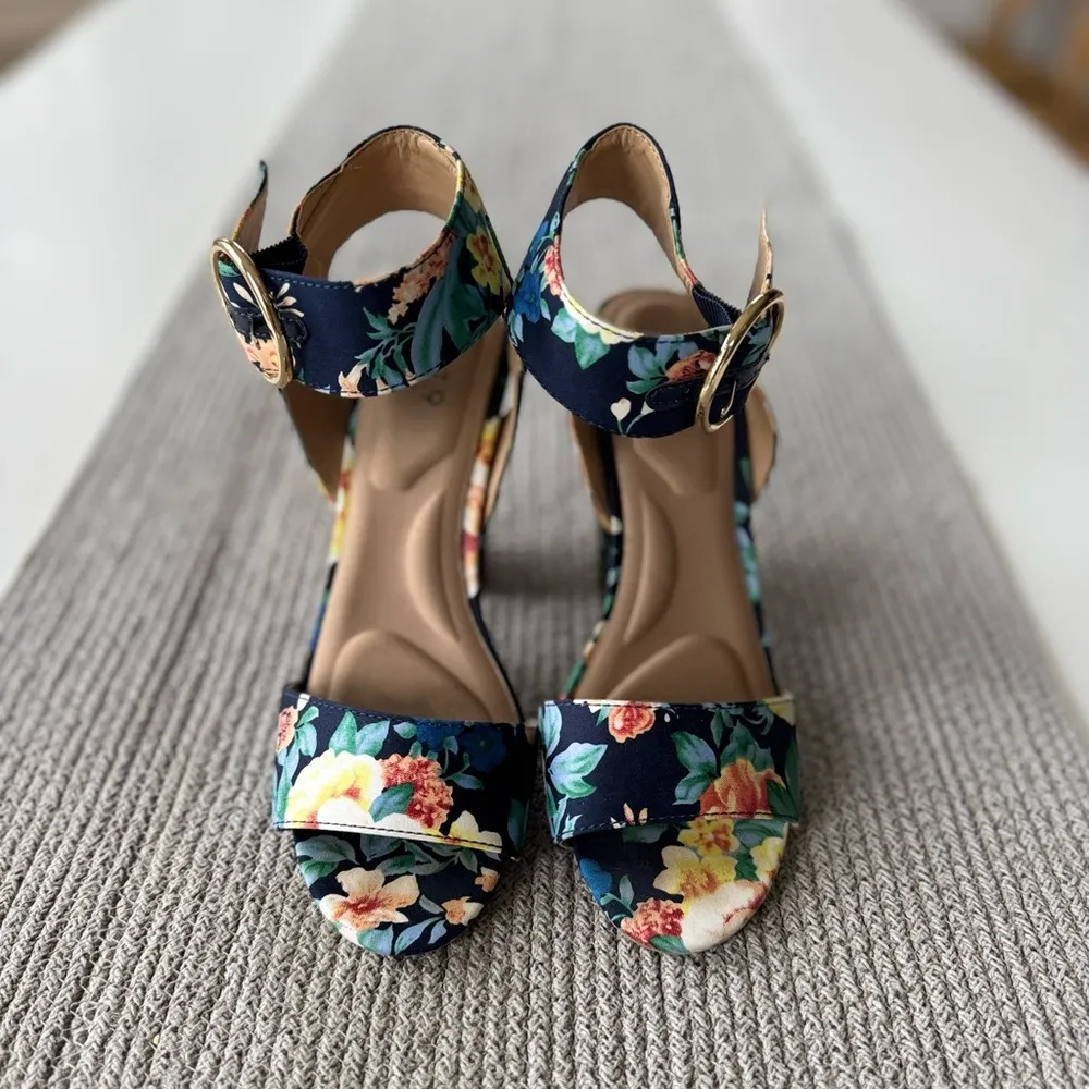 Apt. 9 Navy Blue Pink Floral Ankle Strap High Block Heel Sandals Size 7 - Image 9