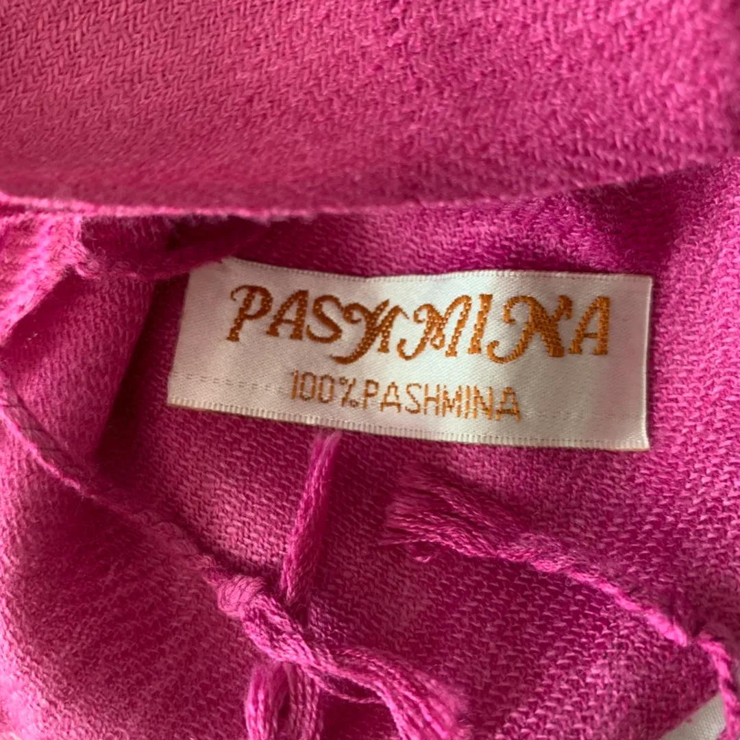 Pashmina hot pink 100% pashmina fringe scarf - Image 4