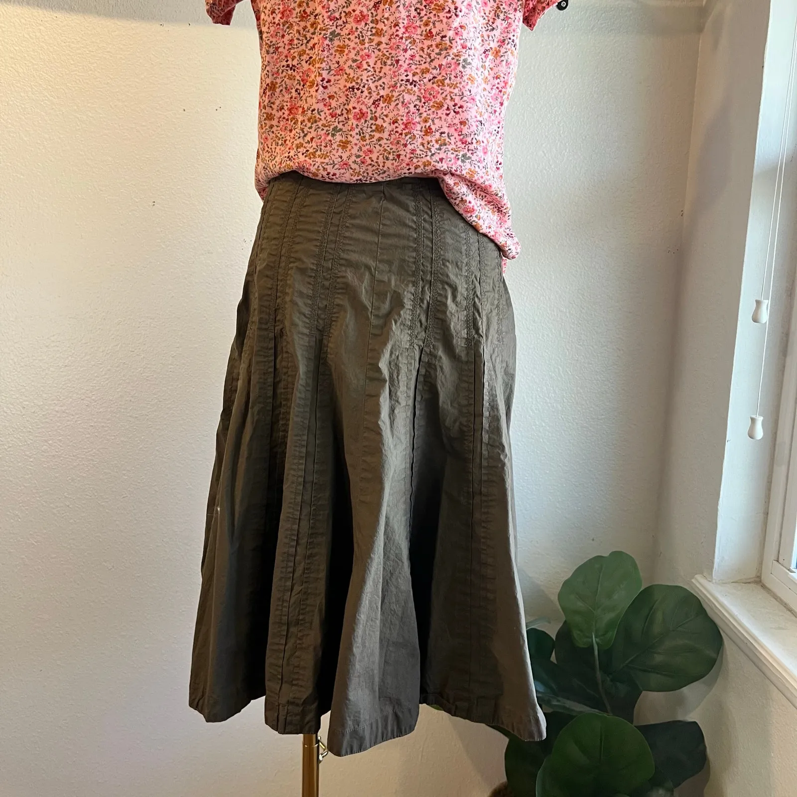 CAbi Y2K  Brown 100% Cotton Stitched Low Rise Utility Skirt Size 2 / Small - Image 3