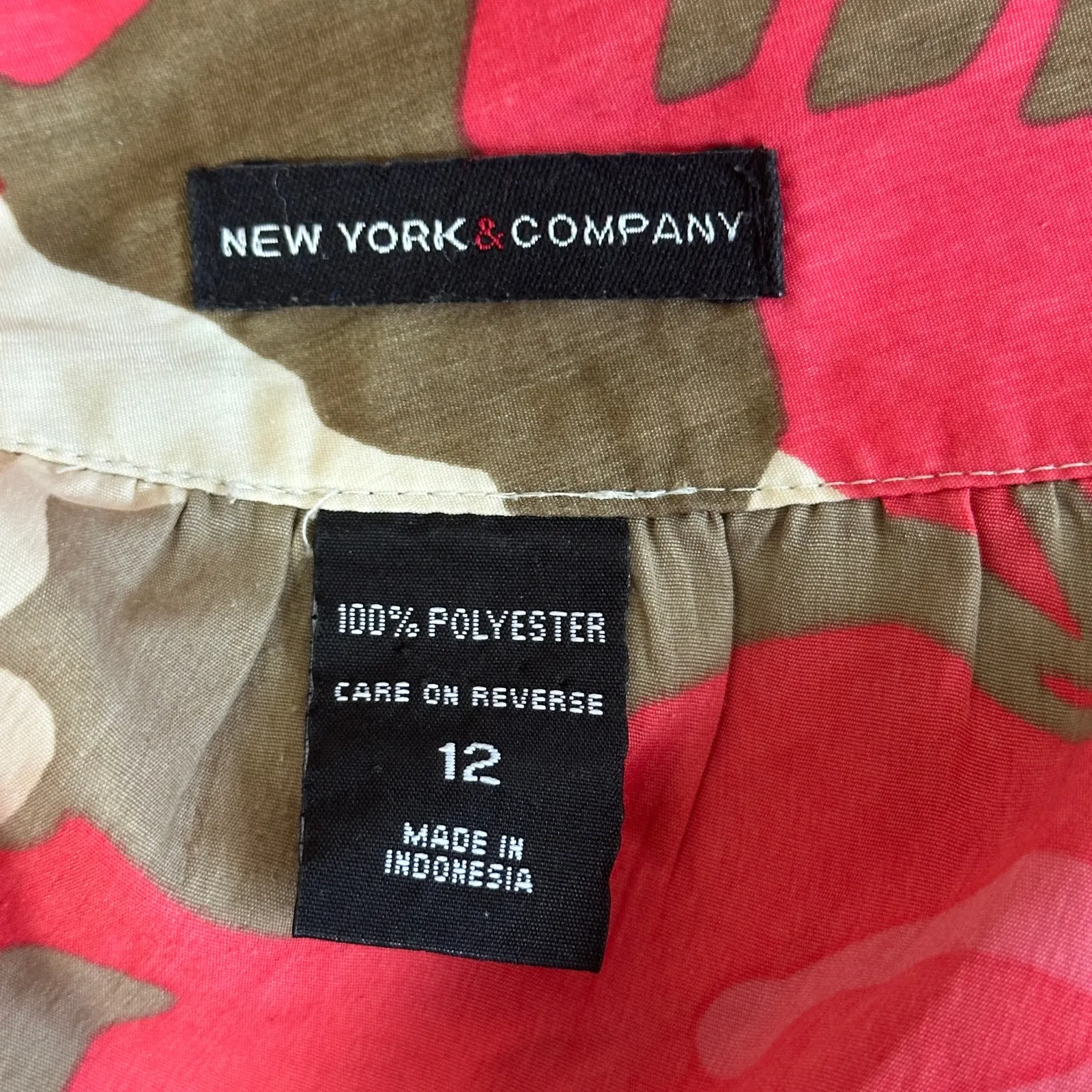 New York & Company Mini Floral Skirt Womens 12 Red A - Image 5