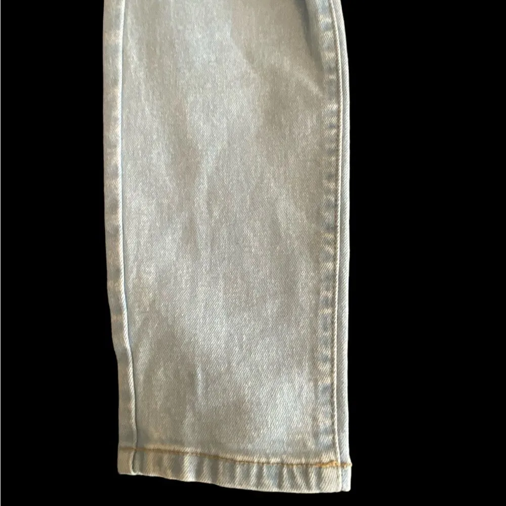 Vibrant light wash high waisted distressed jeans NWT sizes 9 Juniors - Image 8