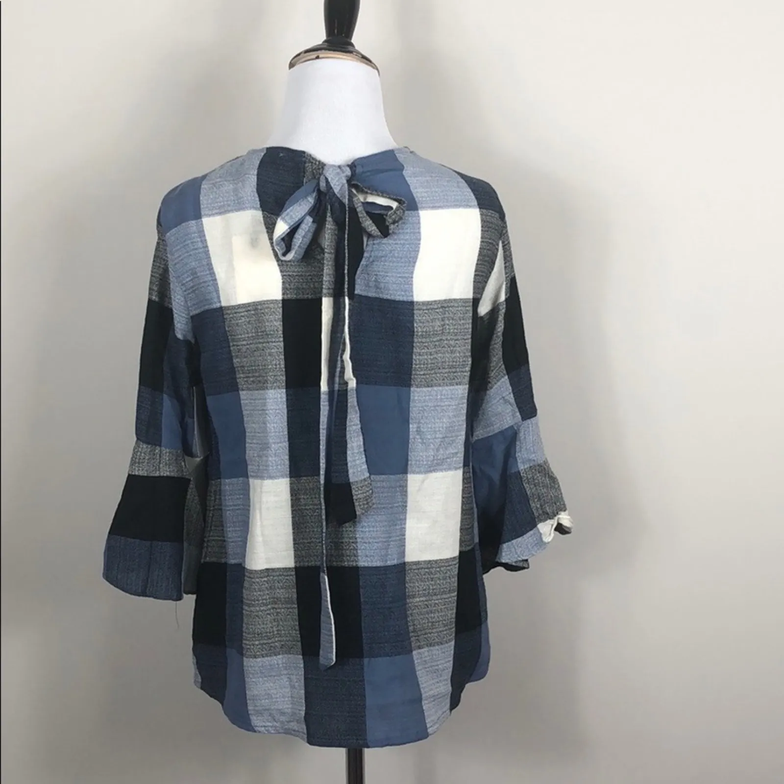 Ro De Top Blue Plaid Bow Back Blouse - Image 6