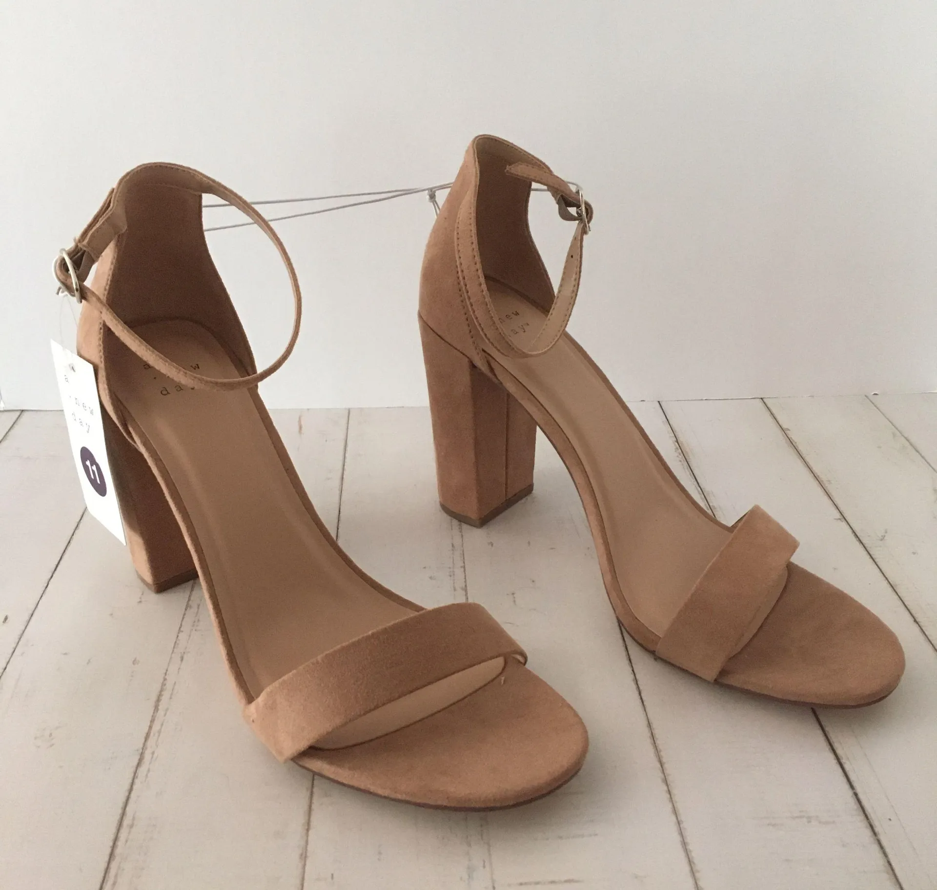 Taupe Heels, Size 11 Tan - Image 3