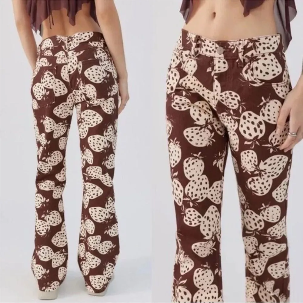 Urban Outfitters BDG '90s Mid-Rise Bootcut Jean Strawberry‎ Print Brown Sz 27 - Image 2