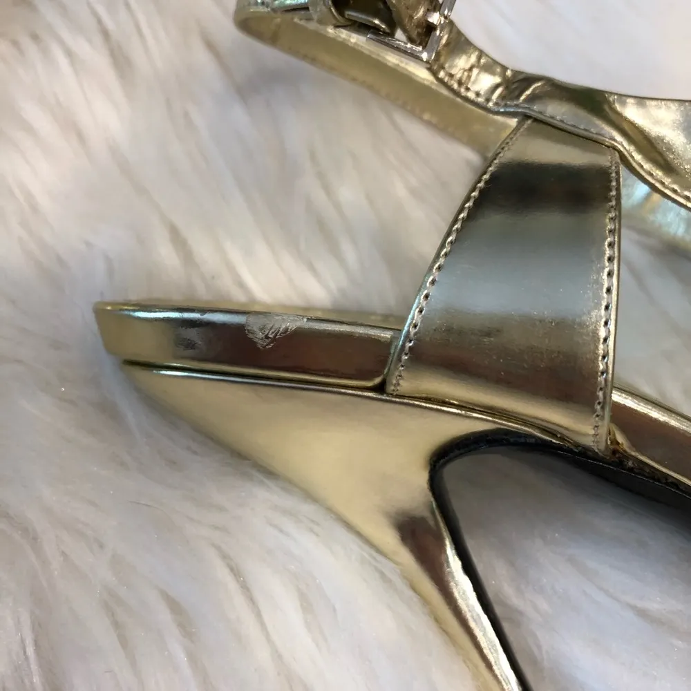 Gucci Women's Size 7B Gold Metallic Studded T Ankle Strap Stiletto High Heels - Image 5