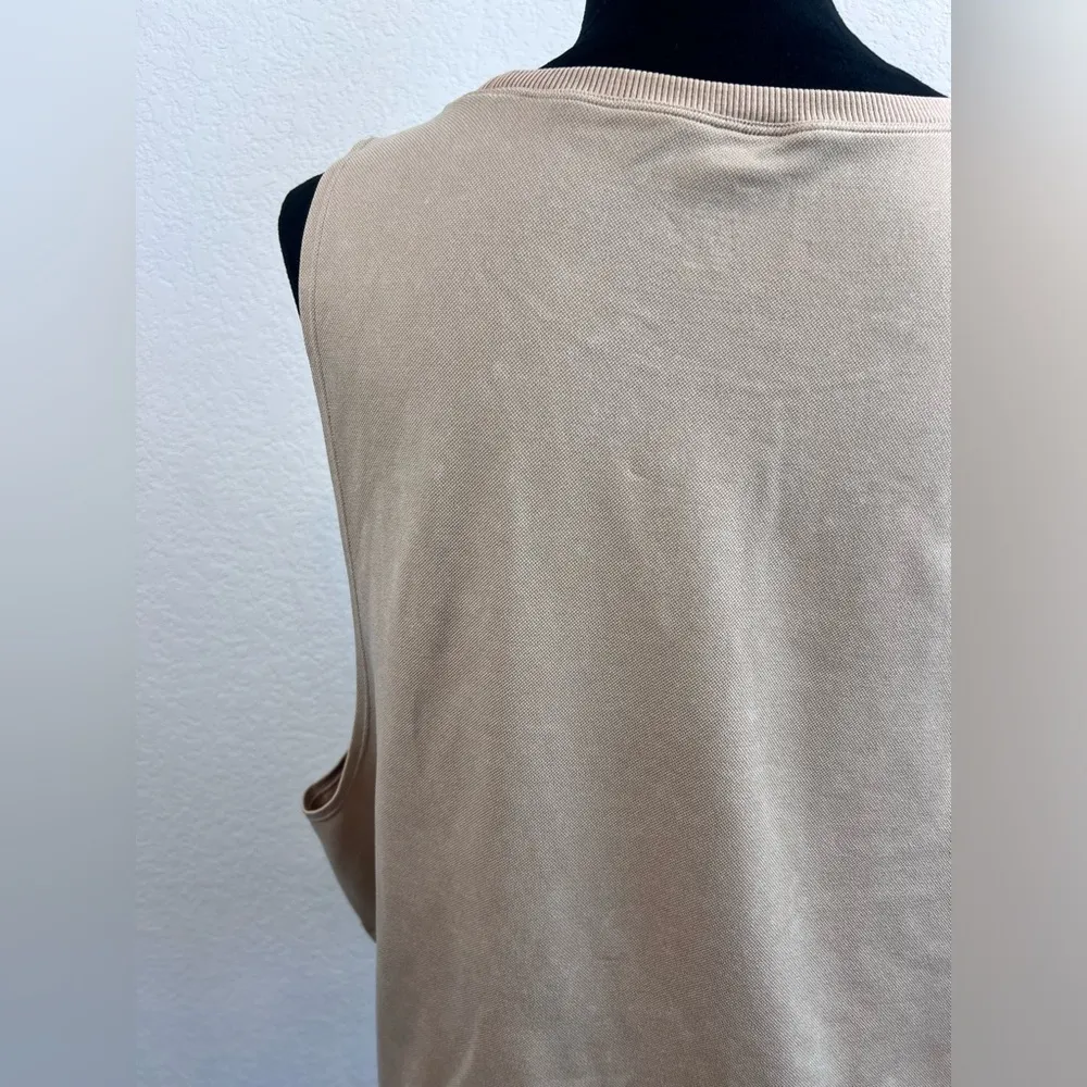 Offline by Aerie Seamless Logo Neutral Muscle Tank Top Size XL - Image 5