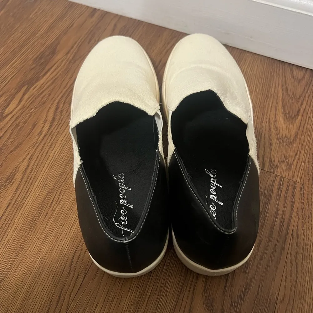 Free People White Calf Hair Varsity Slip On Sneakers Size 38 EU - Image 5