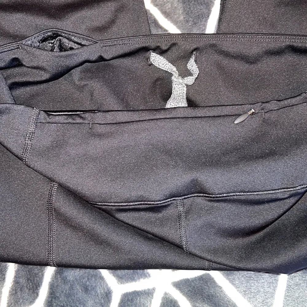 Adidas how we do 7/8 tight leggings black reflective tabs mesh details medium - Image 9