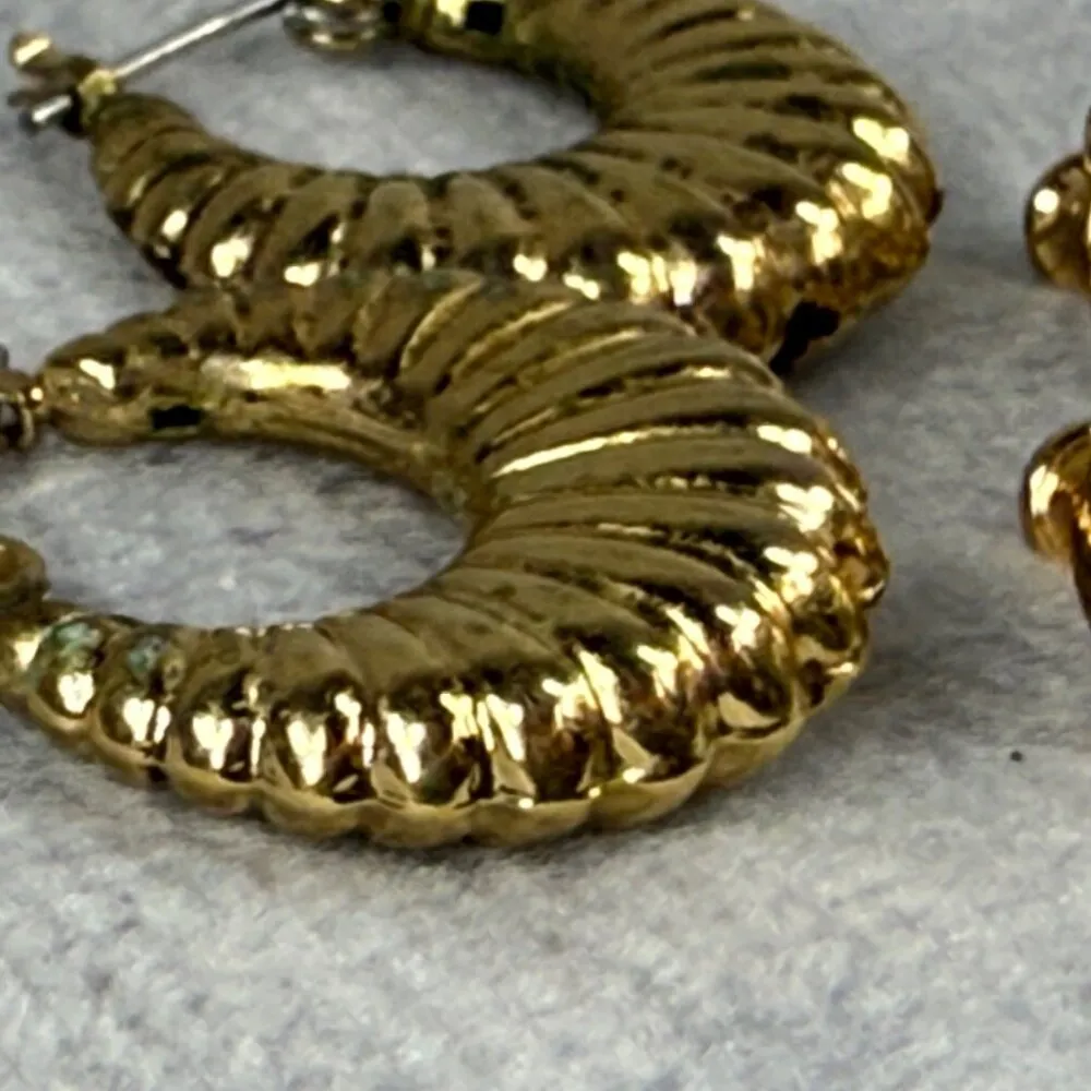 Pierced Earrings Heart Shape Monet Plus Pair of Hoops Gold - Image 16