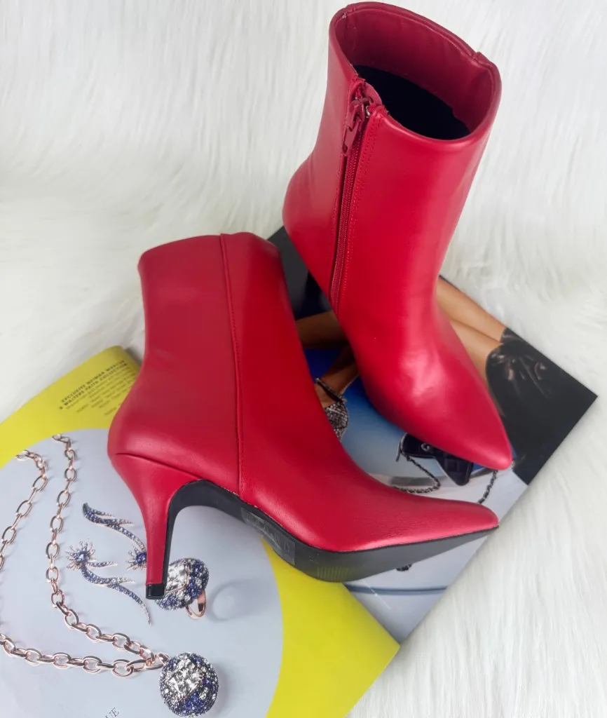 New Women's Qupid Portia Faux Leather Ankle Boots Bootie Shoes Size 5.5 Red - Image 3