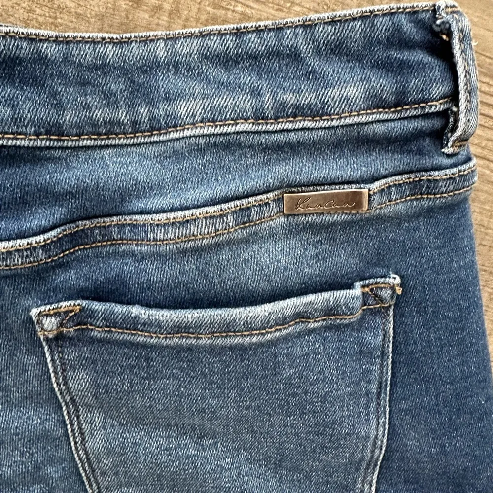 Kancan Women’s size 15/31 buttonfly Raw Hem Denim Jeans - Image 4