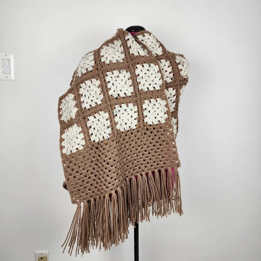 New Handmade Crochet Granny Square Shawl Wrap Fringes Brown Speckled Cream - Image 7