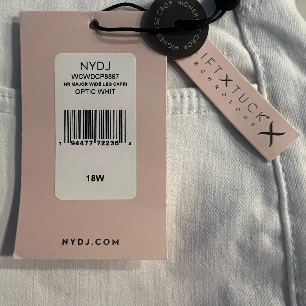 New NYDJ Lift and Tuck High Rise Wide Leg White Capri Pants Size 18W - Image 3