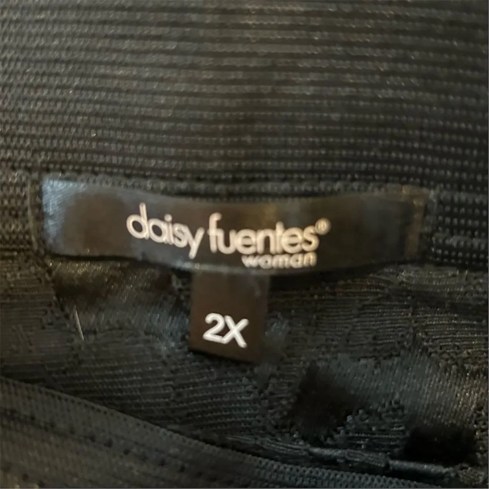 Daisy Fuentes Women's 2XL Black A-Line Knee Length Skirt Side Zip with pockets - Image 4