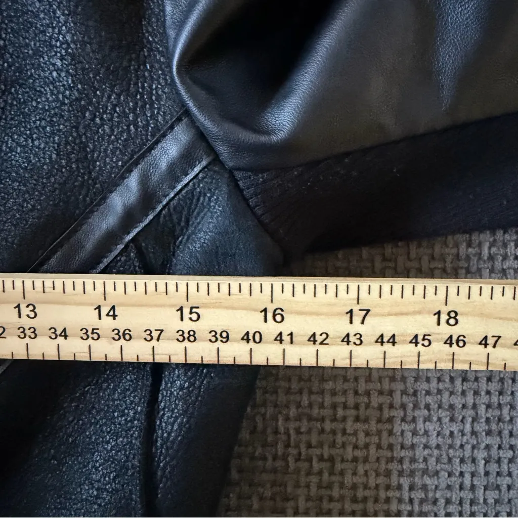 Black Leather Moto Jacket Shearling & Lamb NWT DEA THE LABEL Asymmetrical Size 2 - Image 9