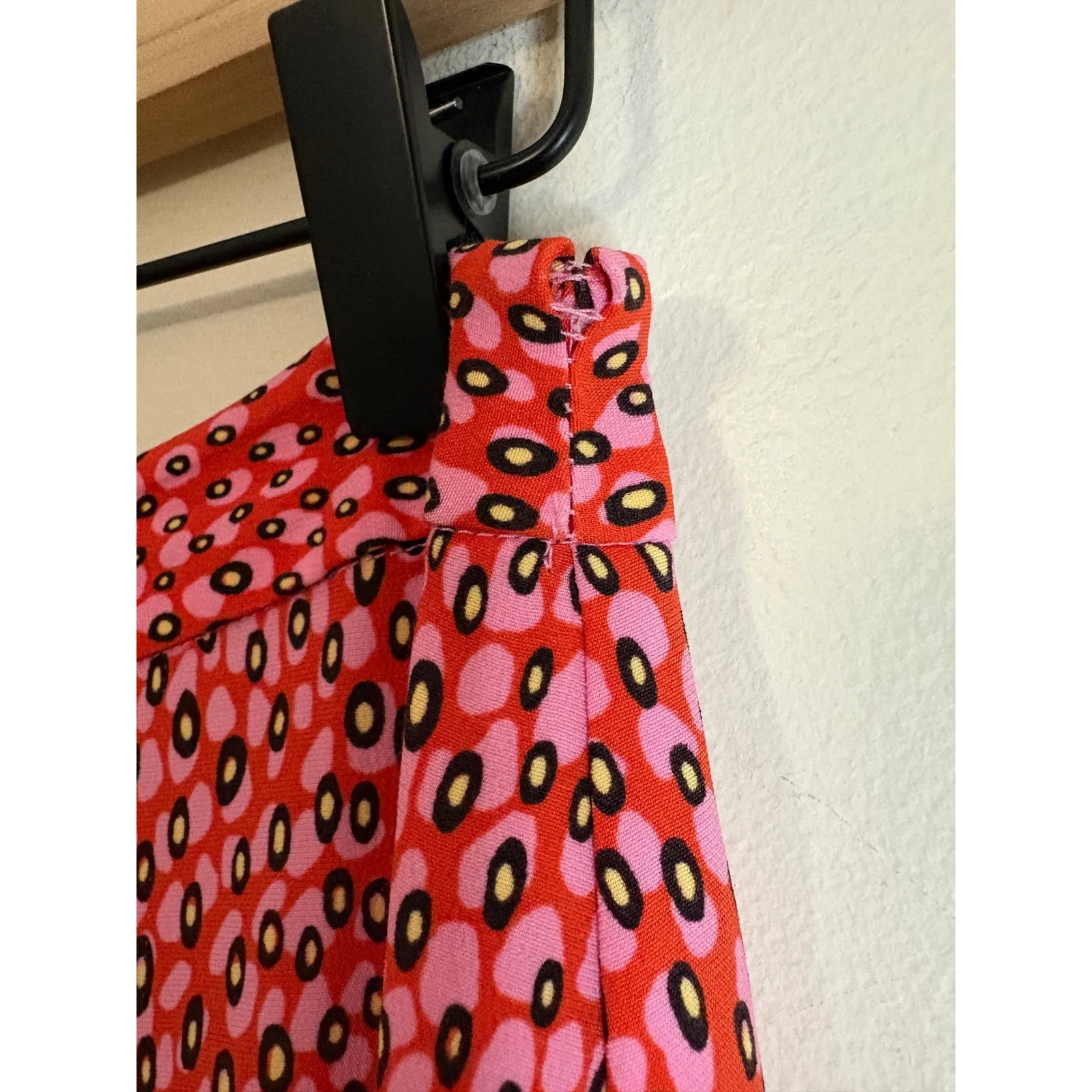 Ted Baker Floral Midi Skirt Pink Red Black Pleated Slit Size 2 - Image 5