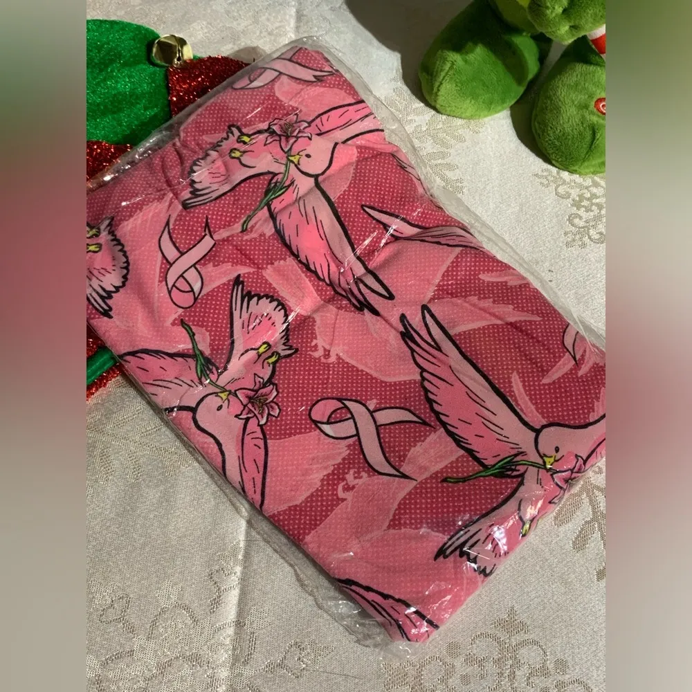 Lularoe TC Pink Breast Cancer Dove Lily Leggings - Image 6