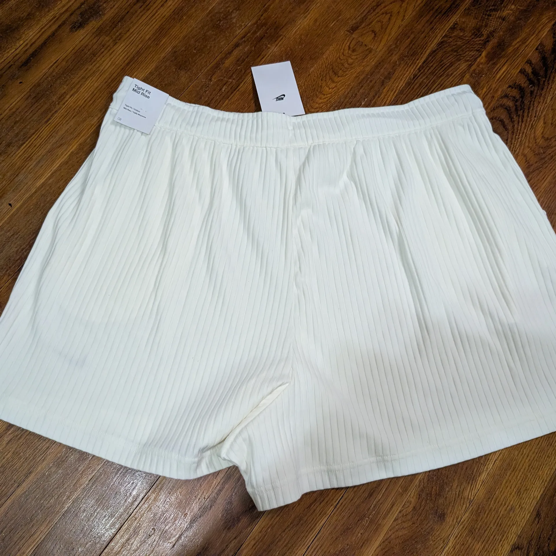 Nike Women's Ribbed Cream Shorts 2x - Image 2