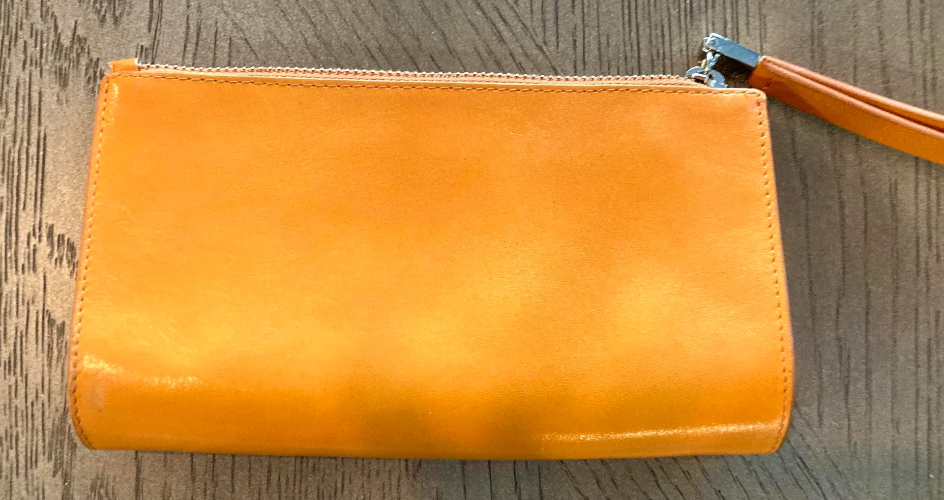 NWOT Monsac leather orange wristlet. Sz 8x5 - Image 2