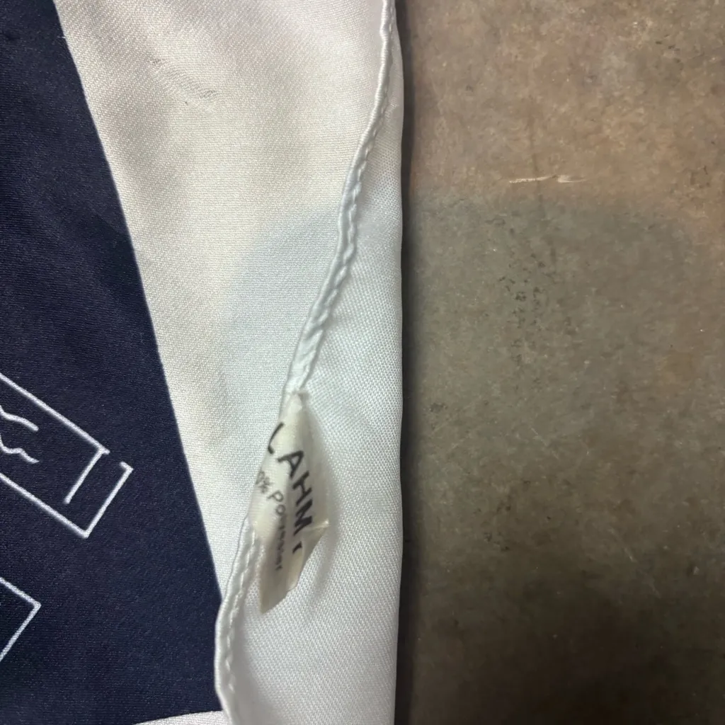 Patricia Paris Womens 34x34 Scarf Navy Blue Red Vintage Souvenir de Paris - Image 3