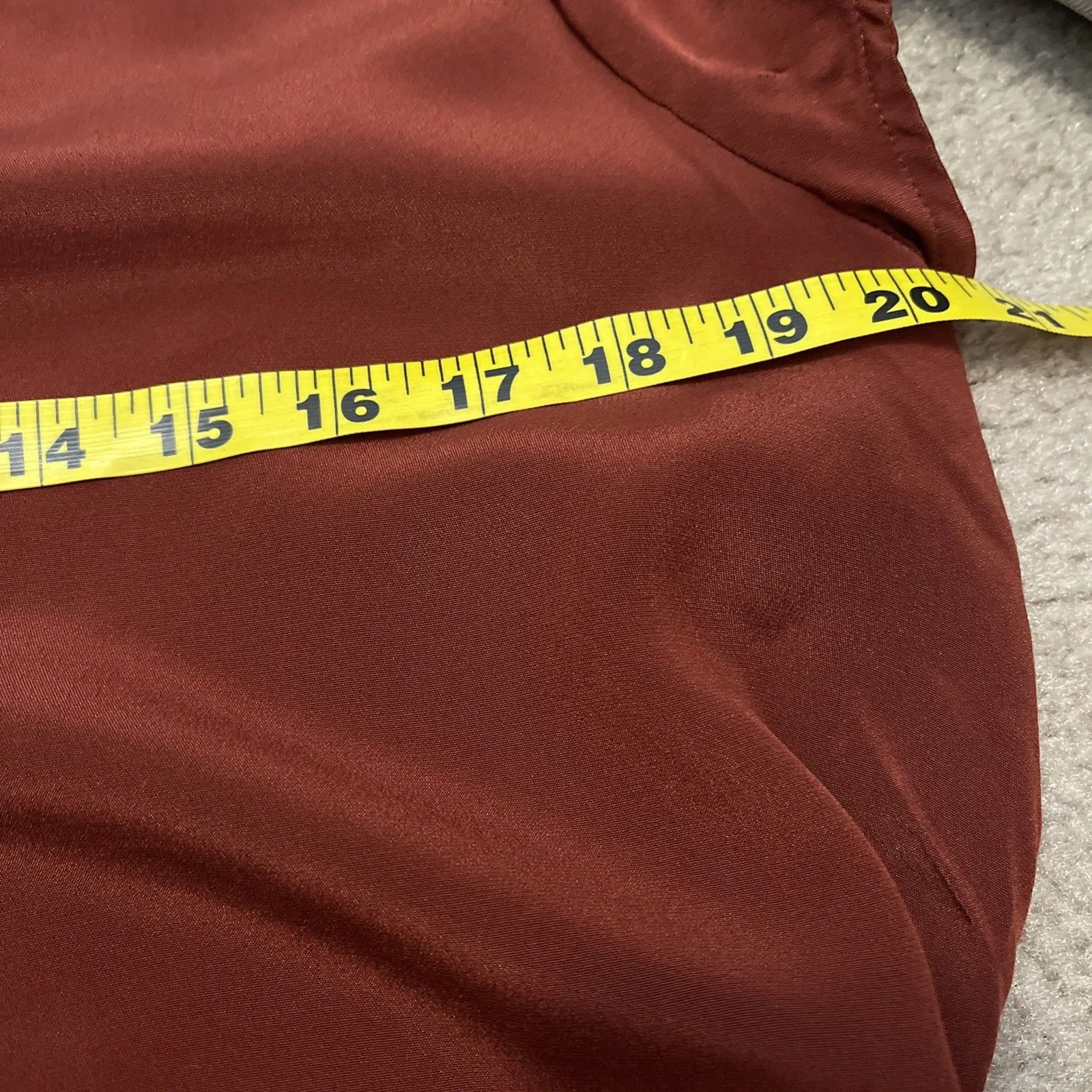 Cuyana Short Sleeve Blouse L Burgundy Silk Office Professional quiet luxury - Image 6