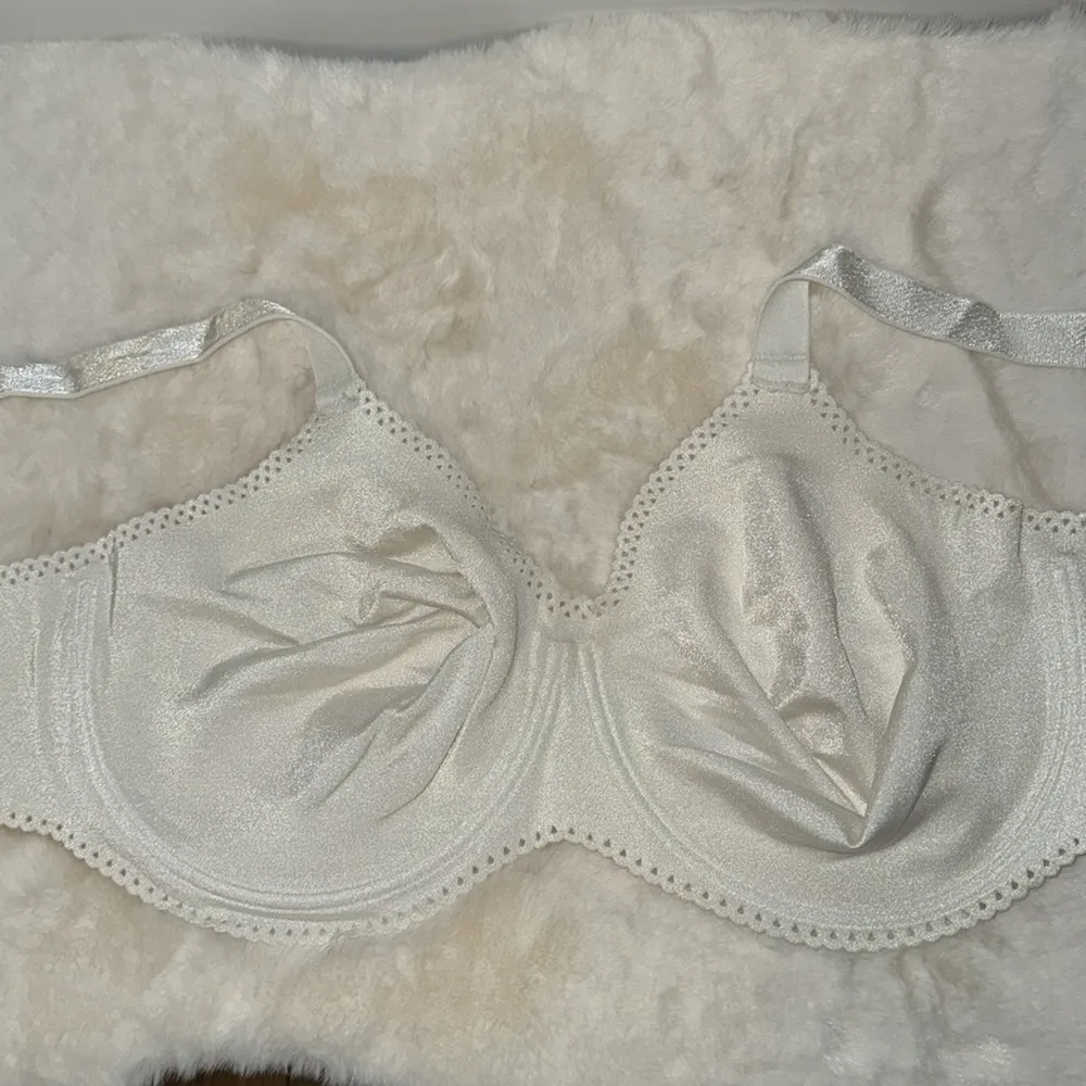 Playtex 7532 Body Fusion Seamless Underwire White Bra Women’s 42D - Image 6