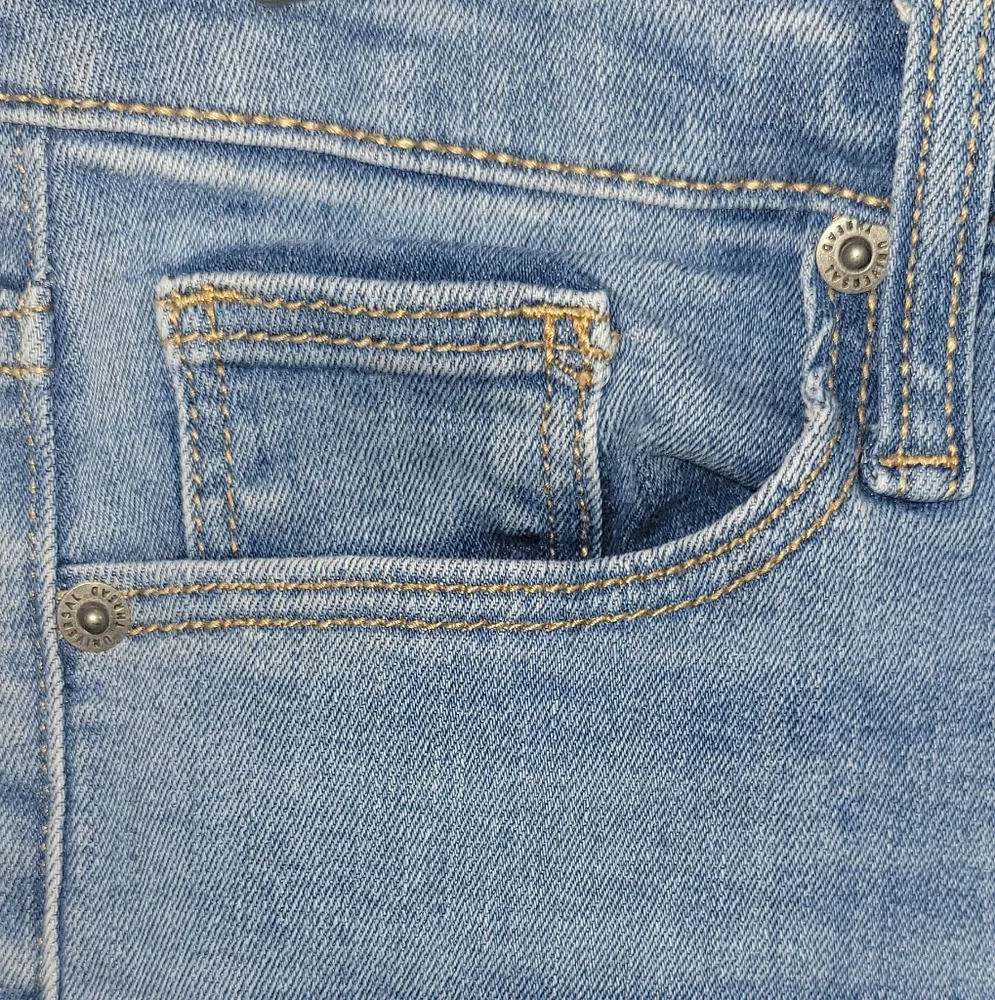 Universal Threads High Rise Skinny Jeans Size 8 - Image 8