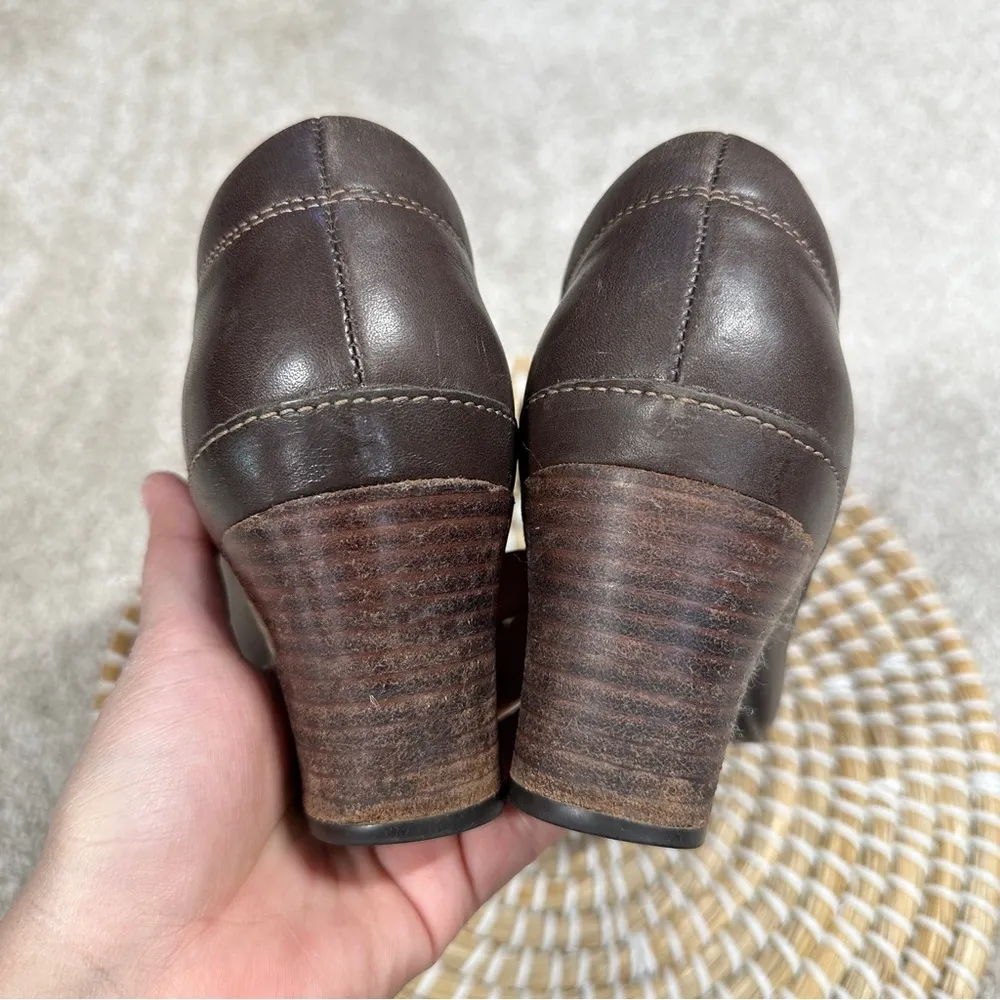 Clarks Women’s Artisan Brown Leather Shoes Button Hook Pilgrim Grannycore 9 - Image 6