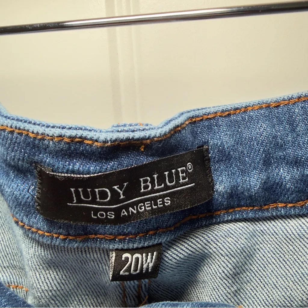 Judy Blue 20W Bootcut Jeans Raw Hems High Rise Blue Wash Country Chic - Image 5