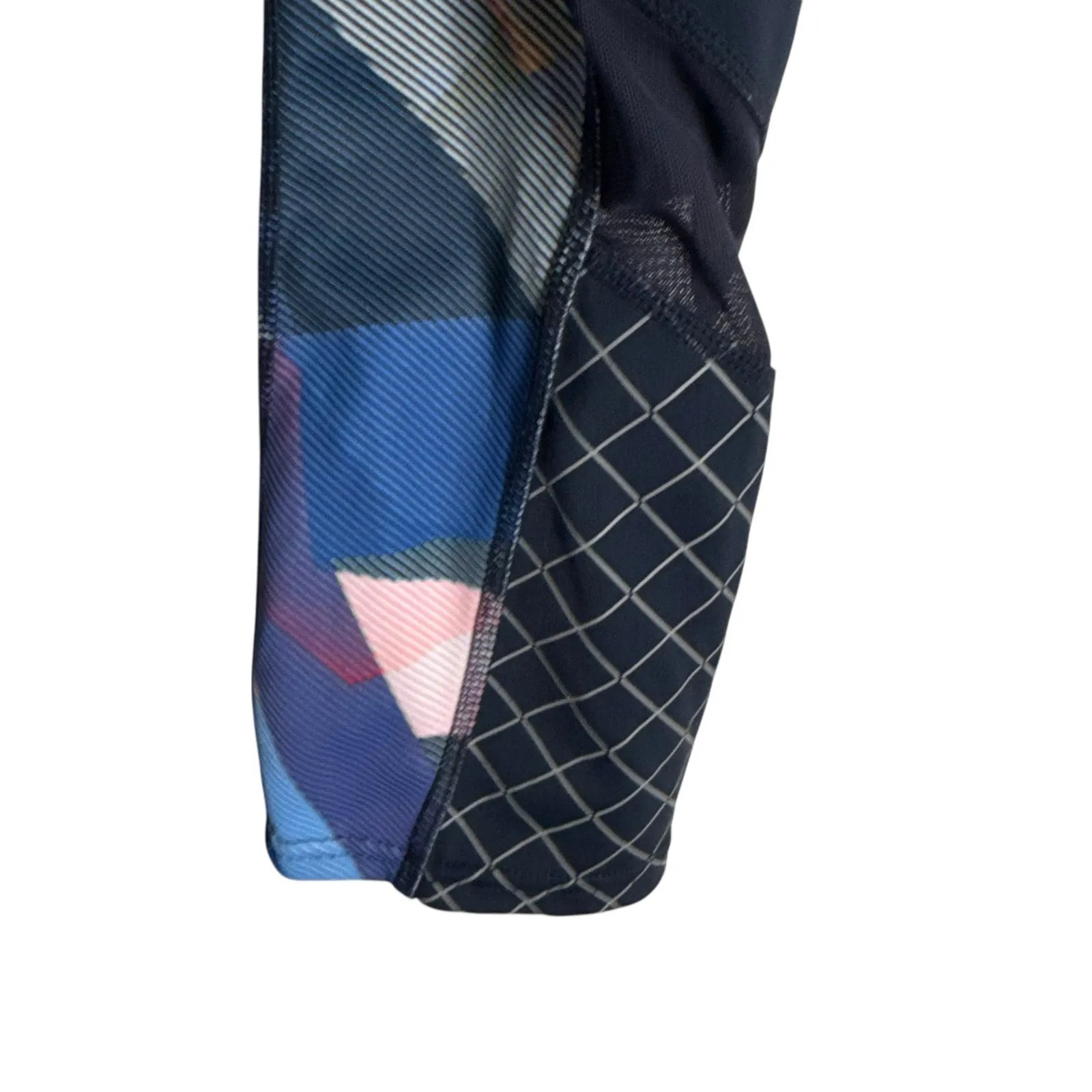 Athleta Blue Electric Geo Sonar Capri Cropped Mid Rise Yoga Leggings XS - Image 4