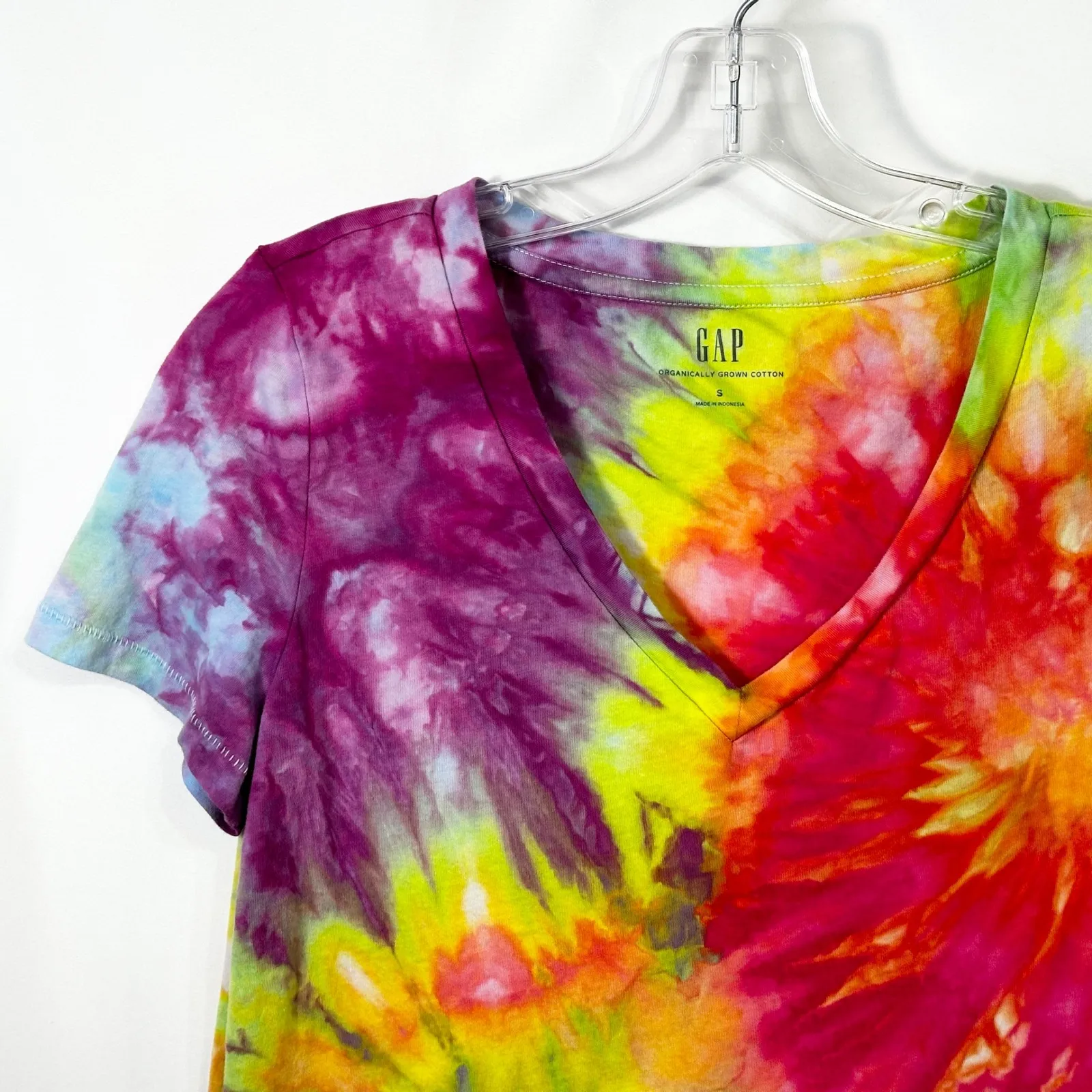 GAP Small Top Handmade Tie Dye Tee Rainbow V‎ Neck Cotton T-Shirt Hippie 592 - Image 4