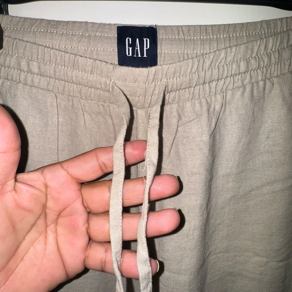 GAP Women's Tan Wide Leg Pants - Image 2