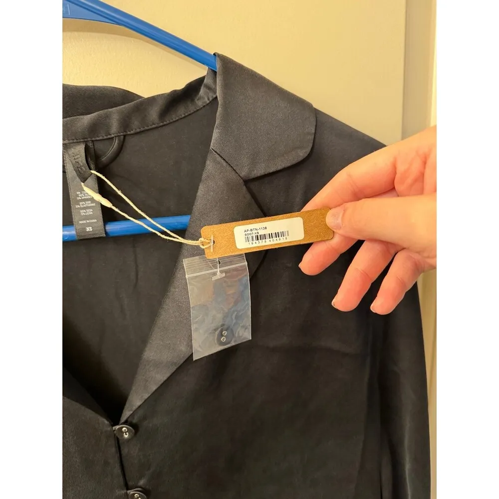 Skims Open Neck Stretch Silk Pajama Top Size XS Soot - Image 9