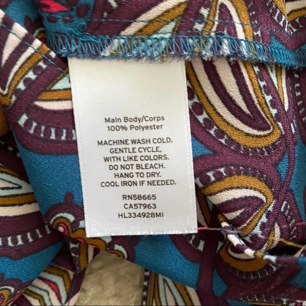 Chelsea 28 blouse  size Small with cutout back - Image 10