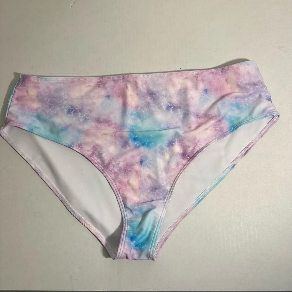 SHEIN Pink and Blue Bikini Set with Flared  Top Tankini 4x - Image 6