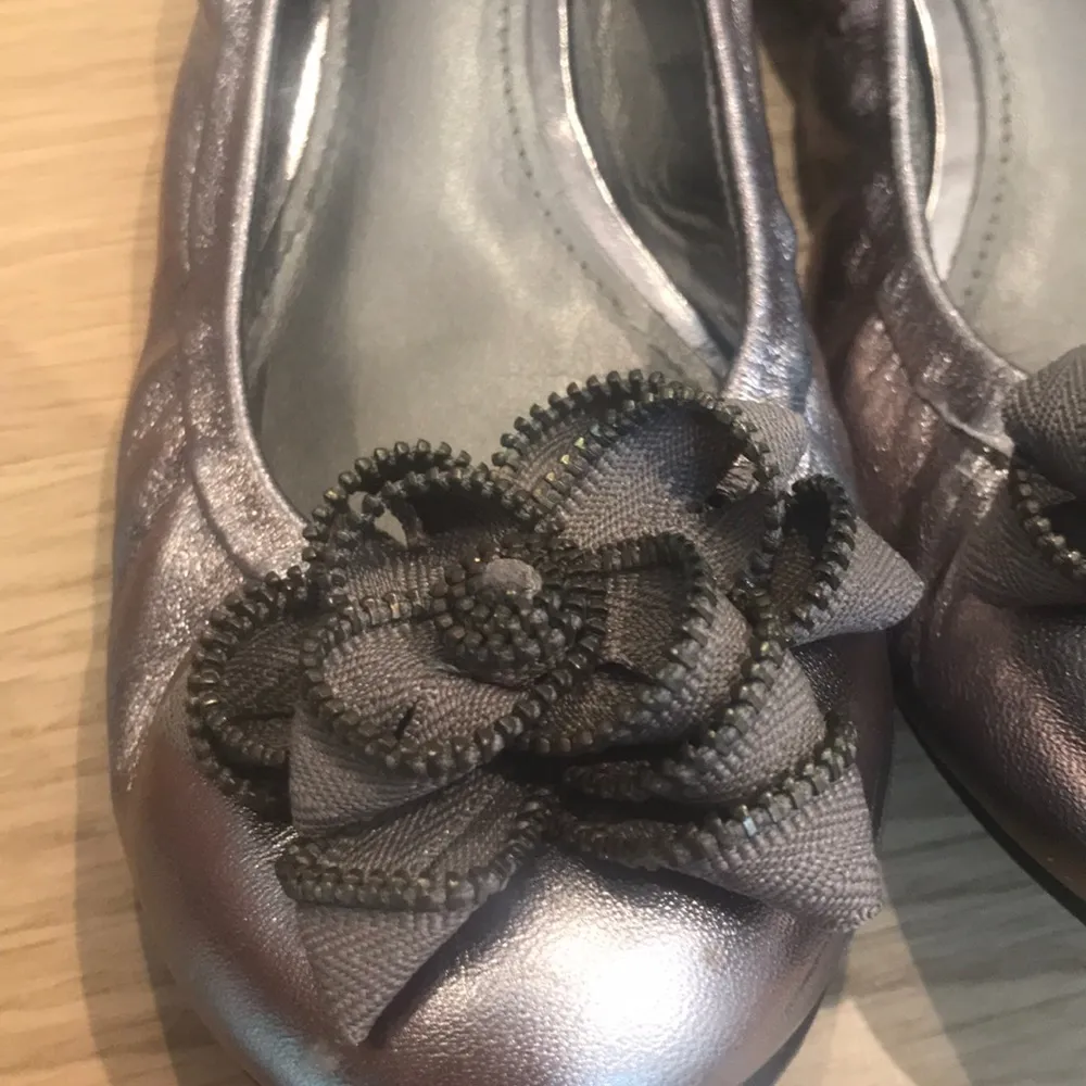 Halogen Flats - Image 2