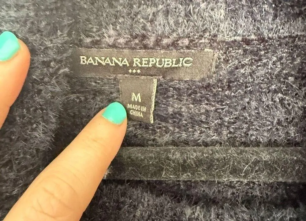 Banana Republic Women’s Medium Black Fuzzy Turtleneck Sweater - Image 2