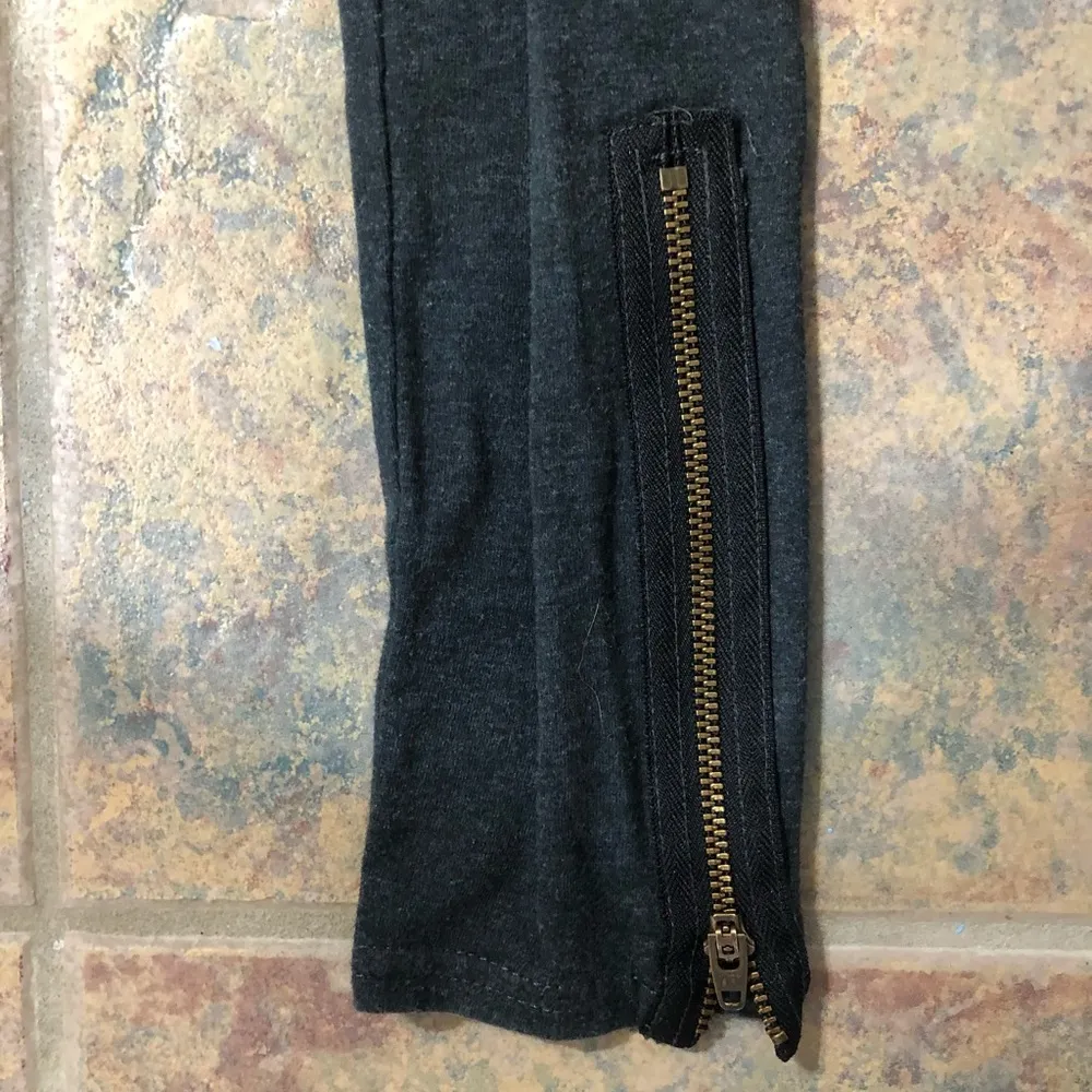 [american eagle] high rise leggings with zippers - Image 2
