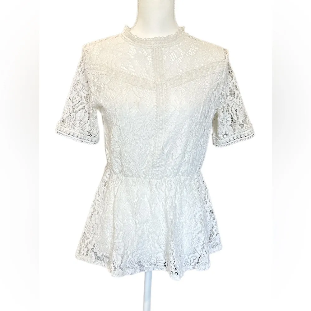 Tobrief White Lace blouse Size M - Image 2