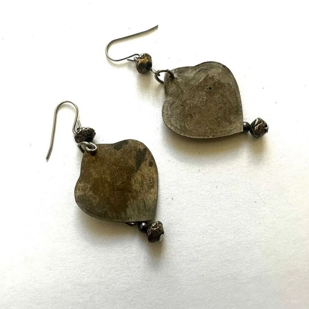 Silver tone beaded dangling earrings - Image 7