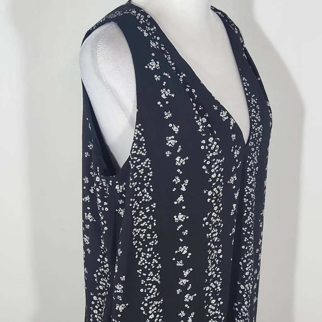 BCBG Paris Black and White Floral V - Image 5