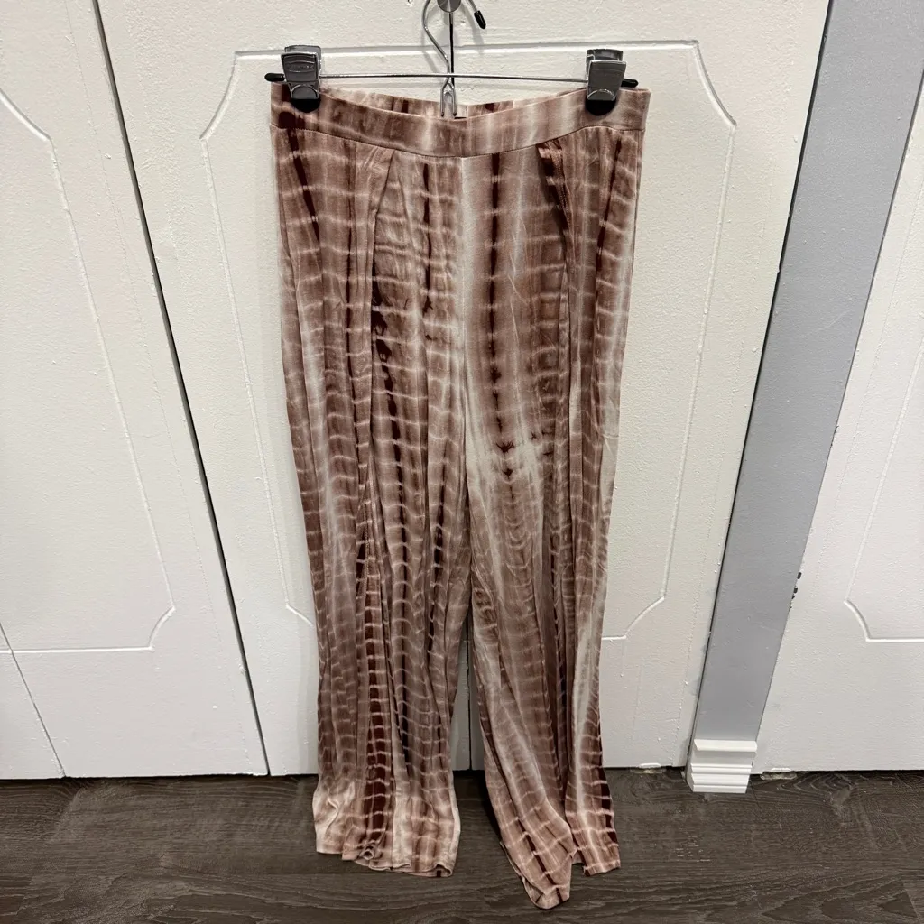 SHEIN Set of Cropped Tank Top and Wide Leg High Rise Bottoms - Image 2