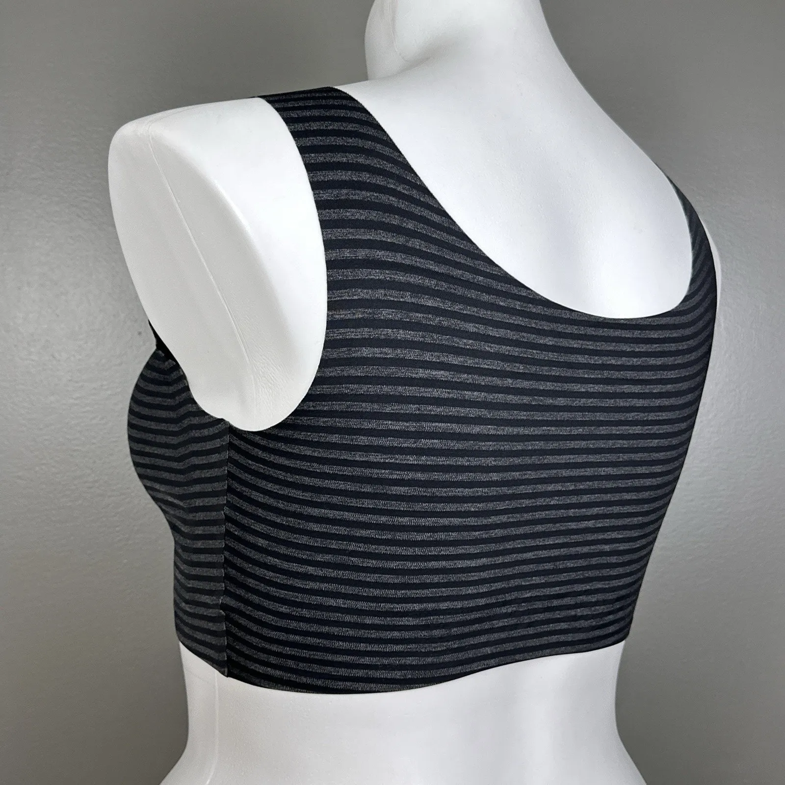 Rhonda Shear Striped Body Bra Size XL Black Gray Stripes Pullover Smoothing 9598 - Image 3
