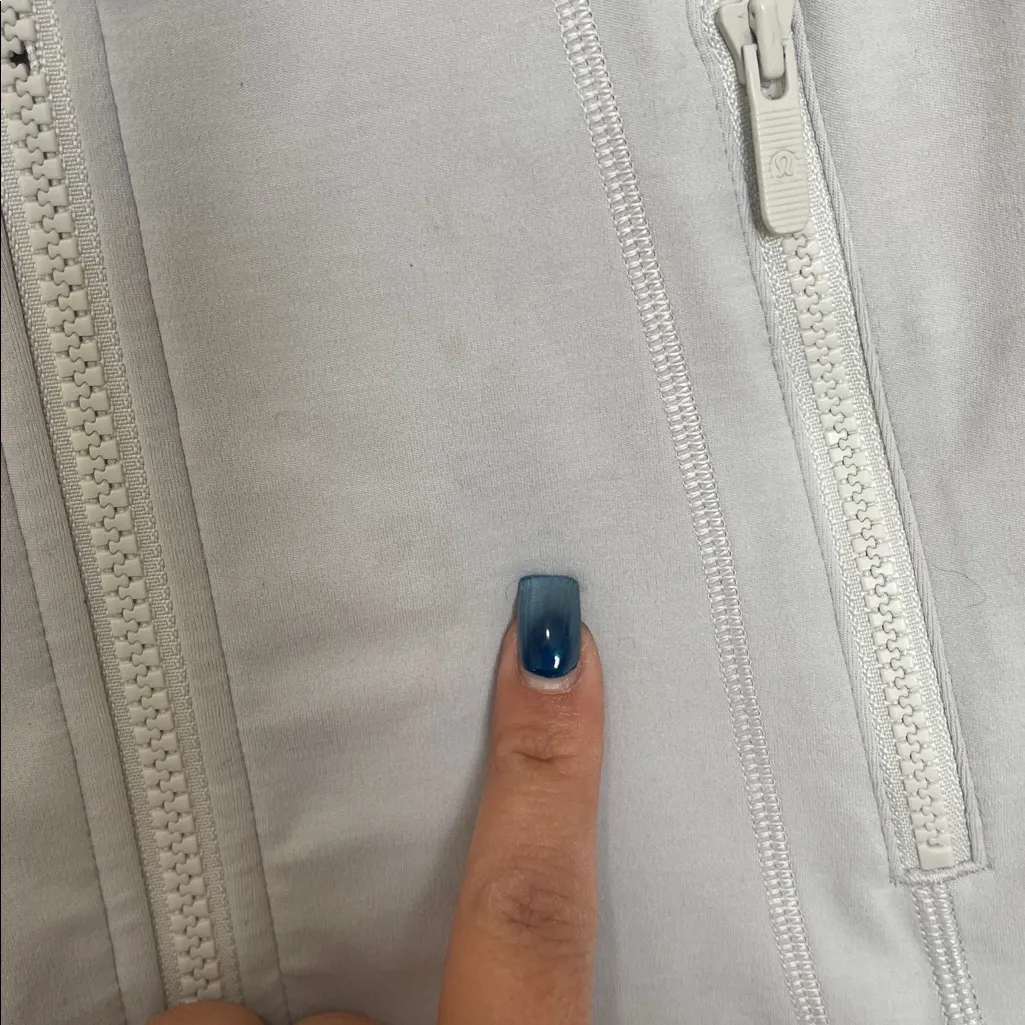 Lululemon Define Women’s Light Gray Jacket Sweater size 2 - Image 6