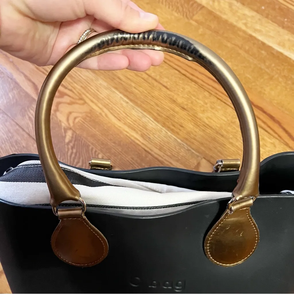 O bag Obag Italy Black/ Bronze Brown Handles Medium Hand Bag Striped Interior Black - Image 3