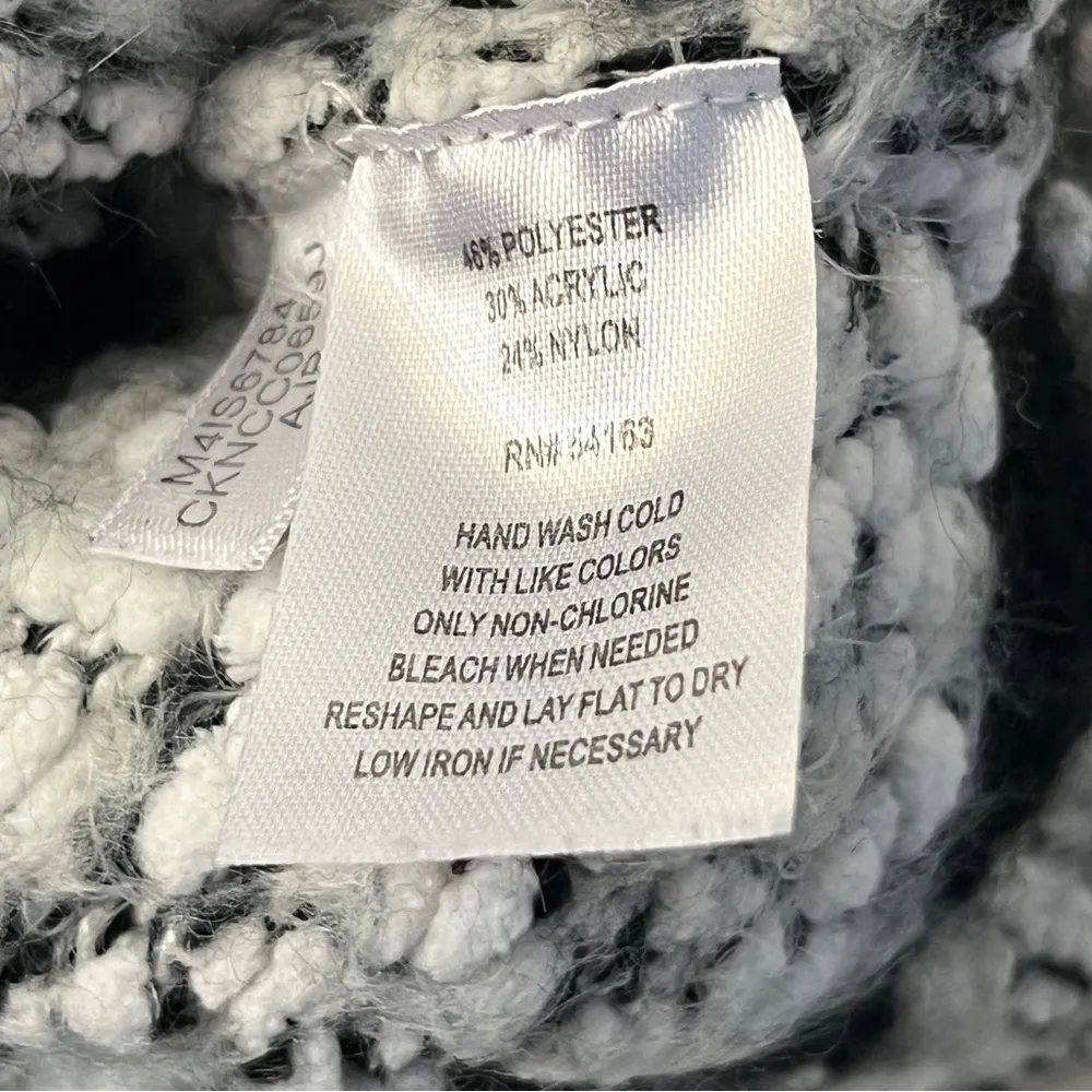 Calvin Klein Crewneck Women Fuzzy Soft White Black Striped Sweater Small - Image 8