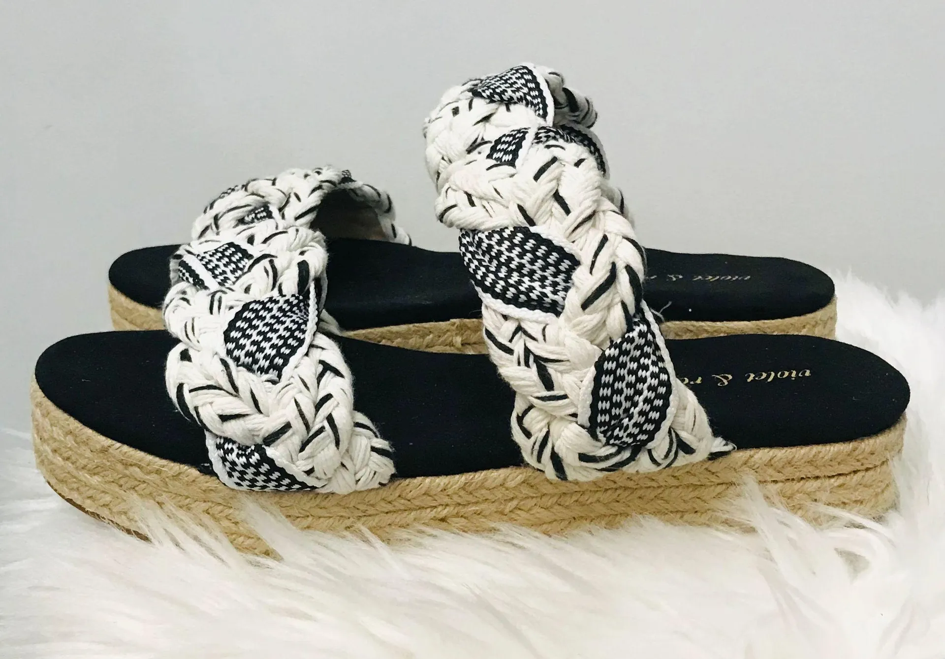 Violet & Red Bryson Slide rope Sandal sz 7. - Image 3