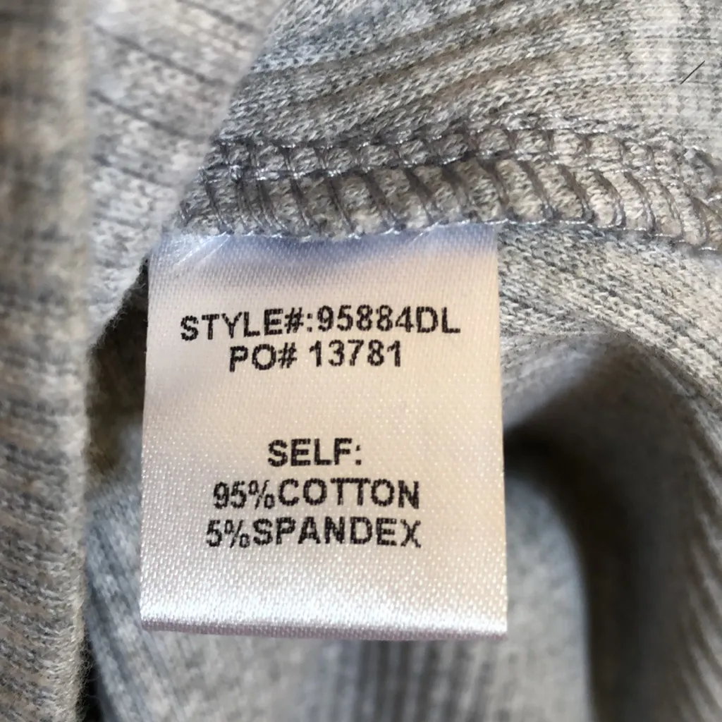 Skies‎ are Blue gray ribbed off the shoulder dress size L - Image 6