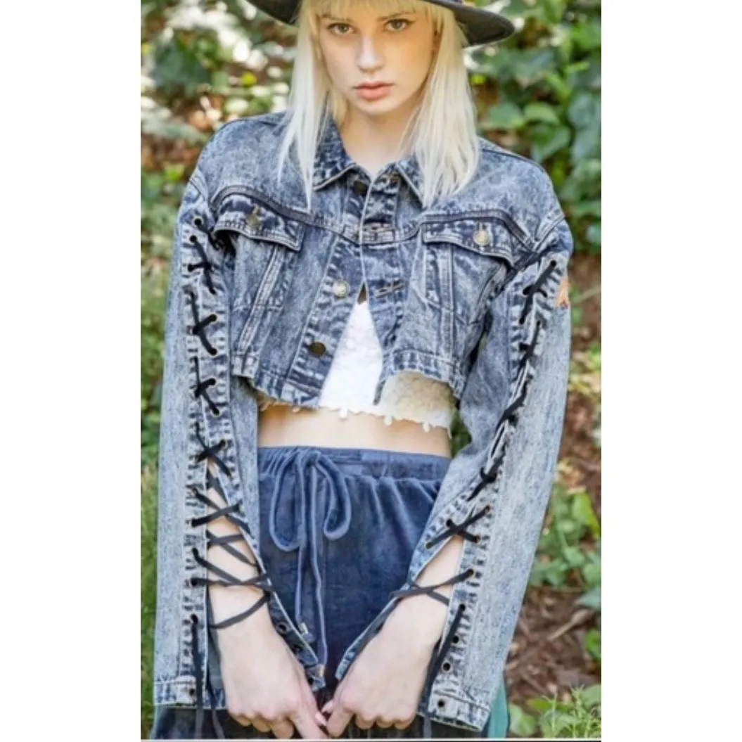 POL Embroidered Cropped Denim Jacket Lace Up Sleeves Acid Wash Blue Floral Large - Image 3