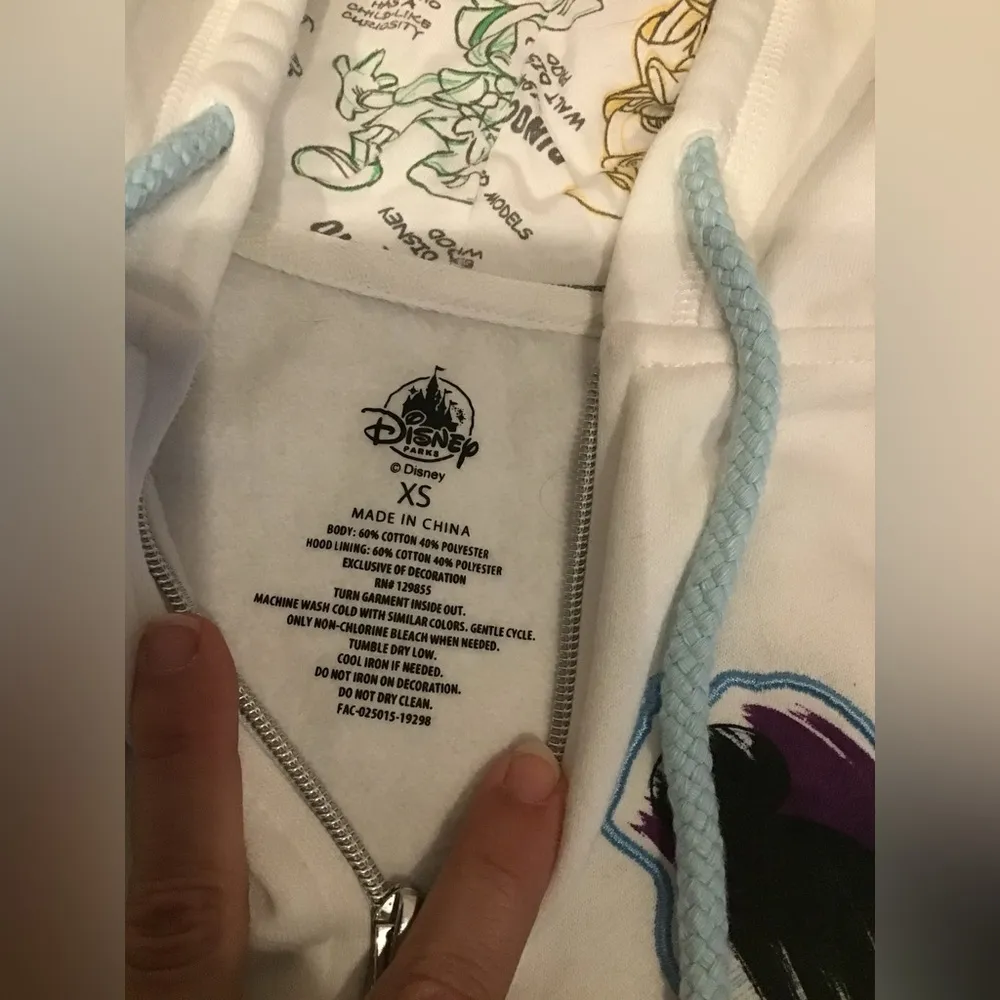 Disney Ink & paint sweatshirt zippered hoodie size XS - Image 6